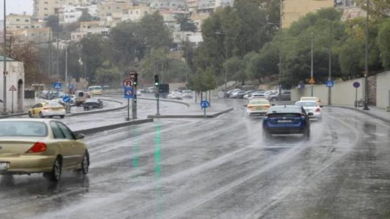 تحذيرات من منخفض جوي يضرب الأردن ومناطق واسعة في الشرق الأوسط قريباً